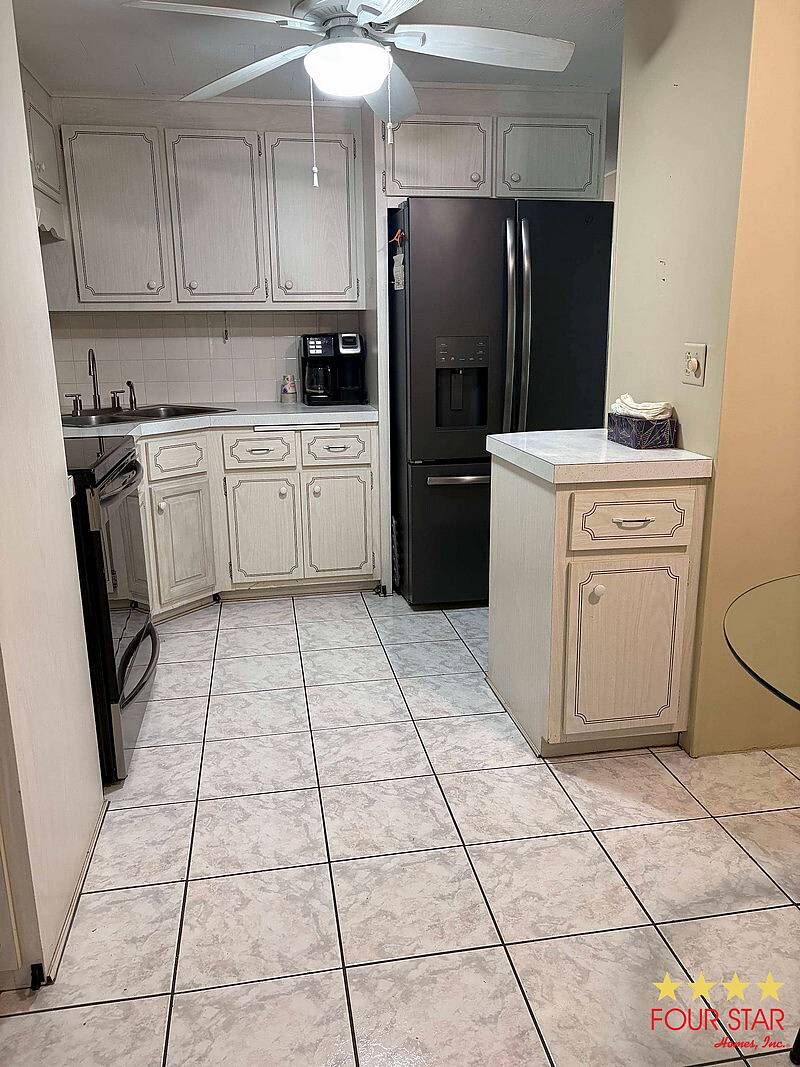 2011 Cayuga Dr, Orlando FL – photo 2