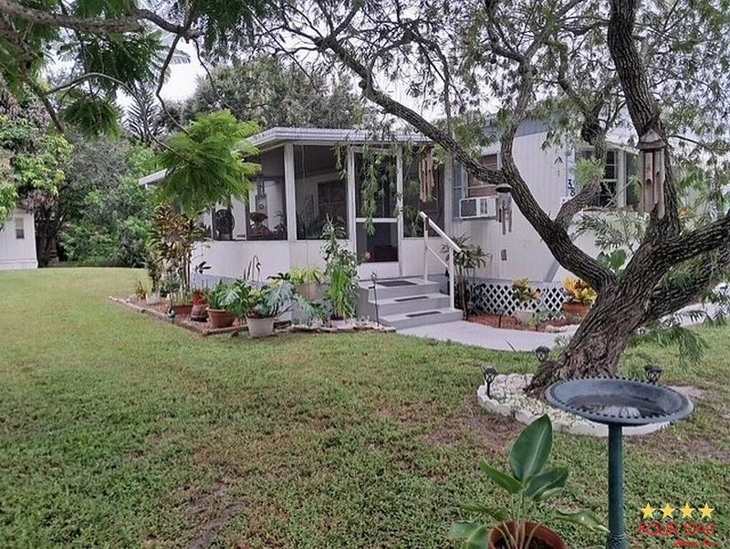 555 4th St, Vero Beach FL – photo 22