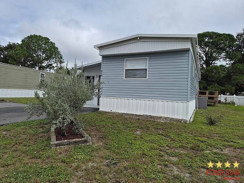519 S Greenway Dr, Port Orange FL – photo 2