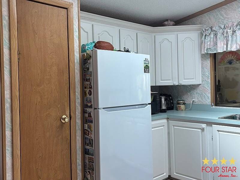 695 Pineview Dr, Orange City FL – photo 2