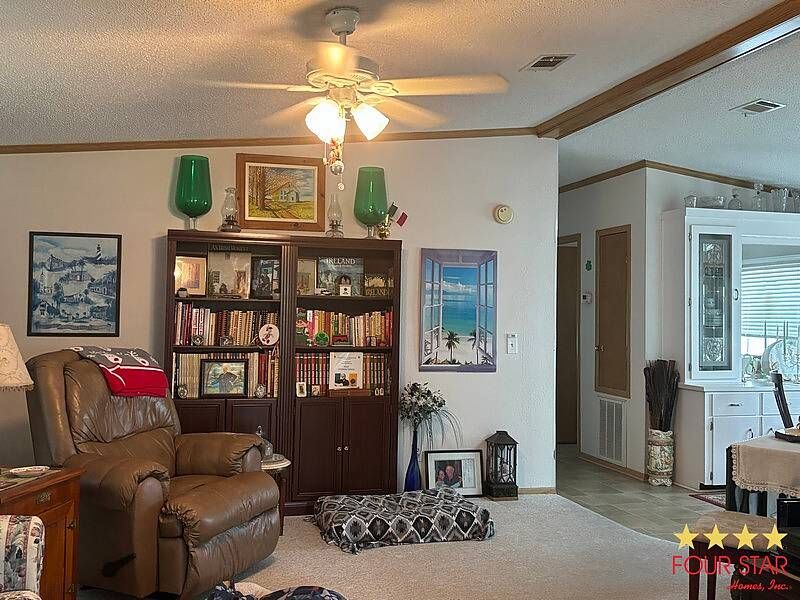 695 Pineview Dr, Orange City FL – photo 8