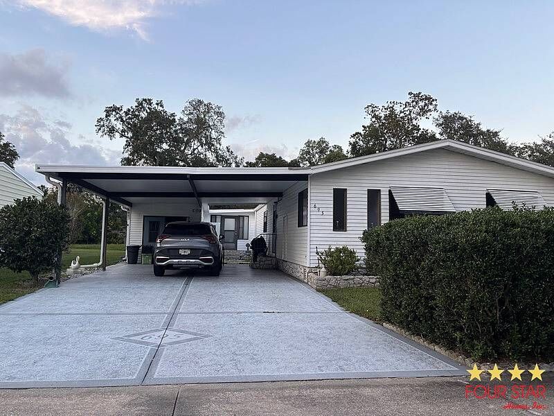695 Pineview Dr, Orange City FL – photo 1
