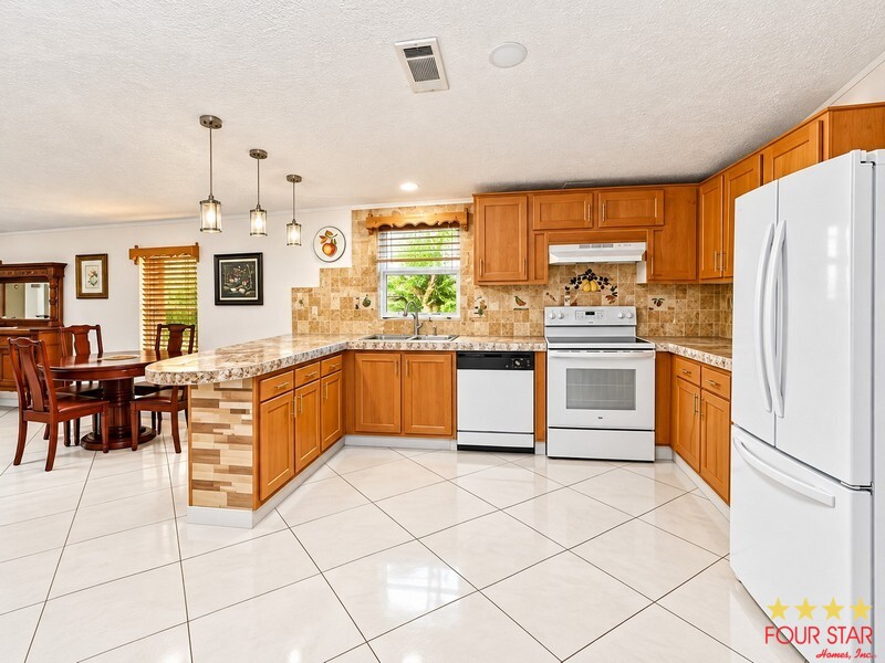 341 Eland Dr, North Fort Myers FL – photo 3