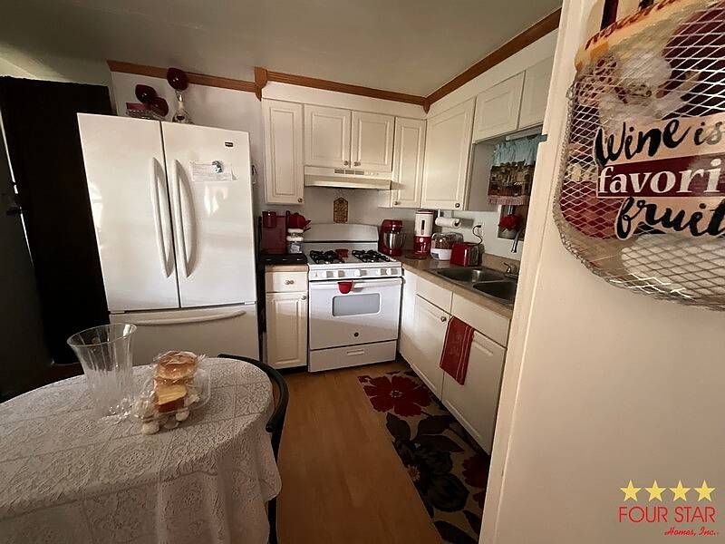 2464 Hempstead Lane, Orange City FL – photo 2
