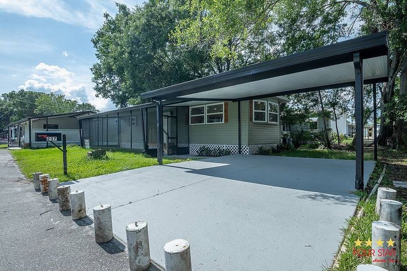 237 Sunset Circle, Tampa FL – photo 4