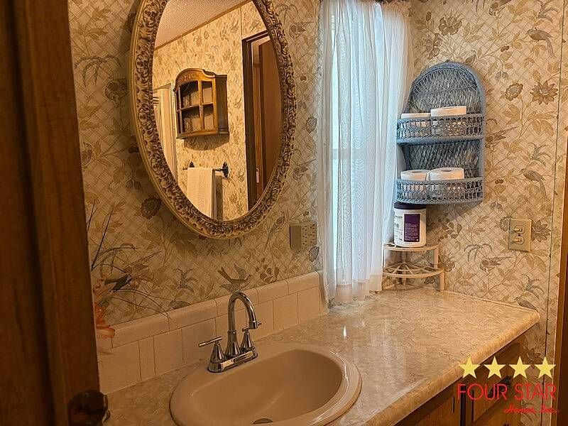 2401 Greenhedge Drive, Orange City FL – photo 11