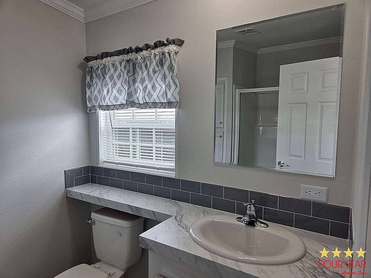 751 10th St E, Palmetto FL – photo 10