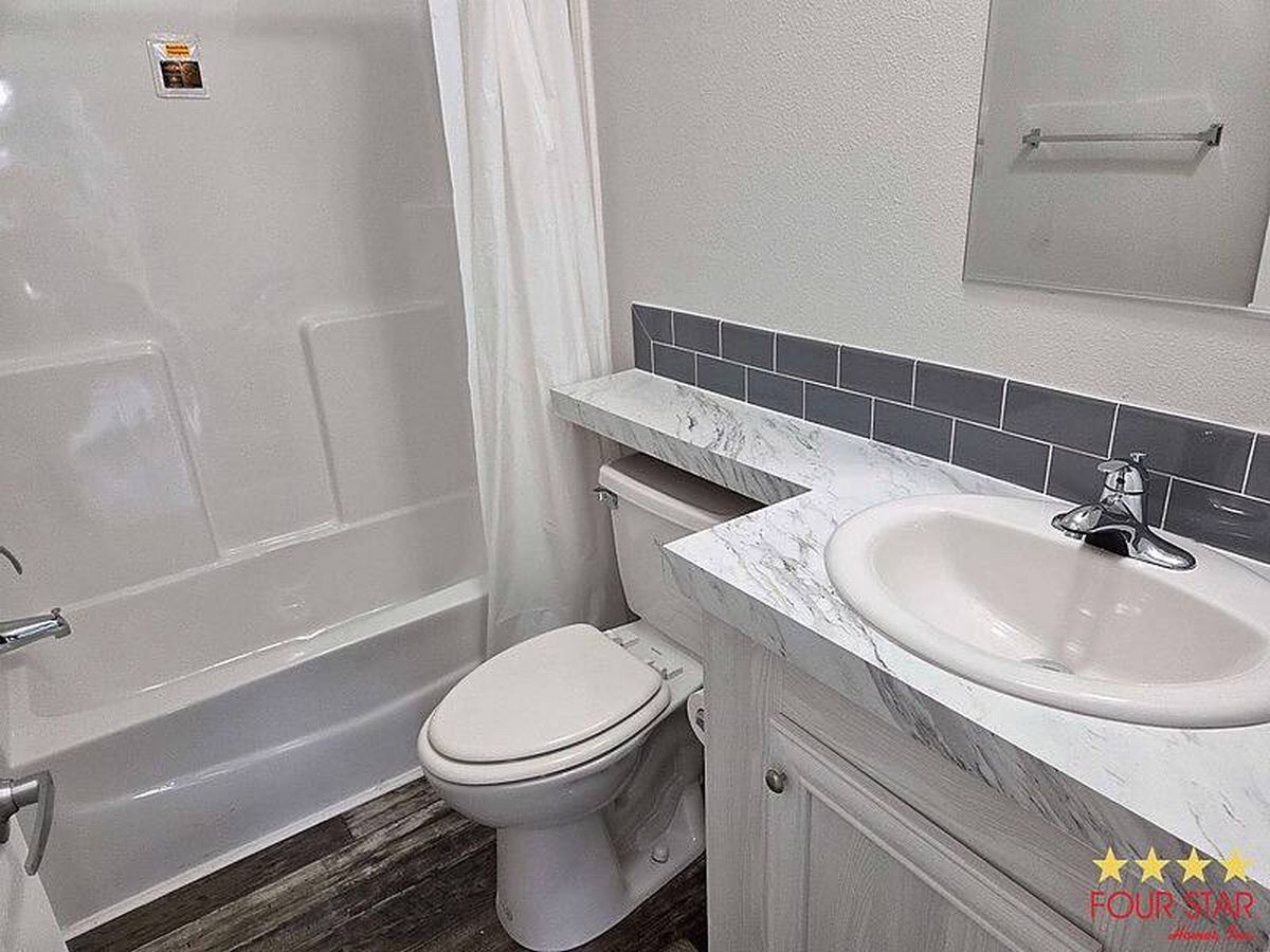 751 10th St E, Palmetto FL – photo 11