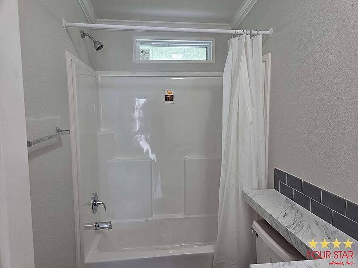 751 10th St E, Palmetto FL – photo 16