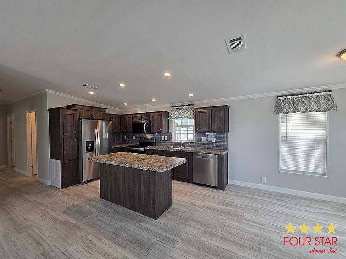 900 9th Ave E, Palmetto FL – photo 2