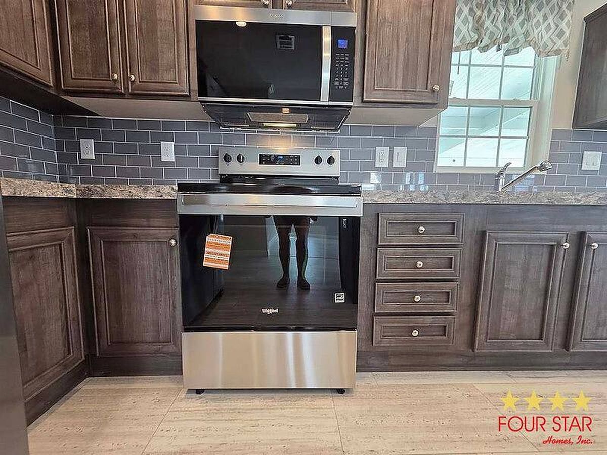 900 9th Ave E, Palmetto FL – photo 4