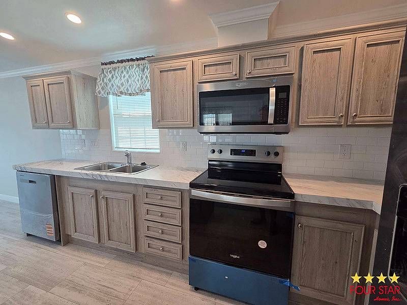 900 9th Ave E, Palmetto FL – photo 2
