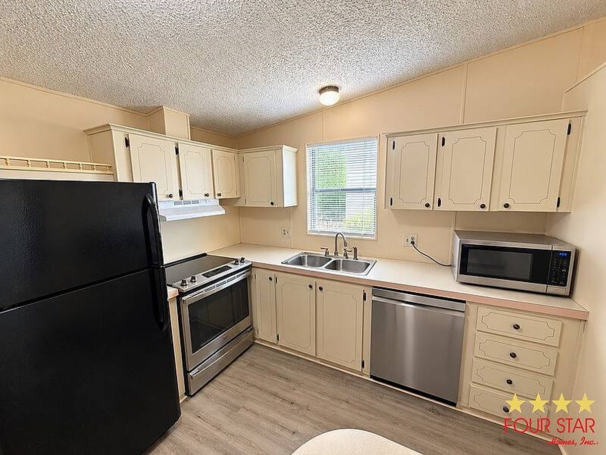 856 Navel Dr, Orange City FL – photo 2
