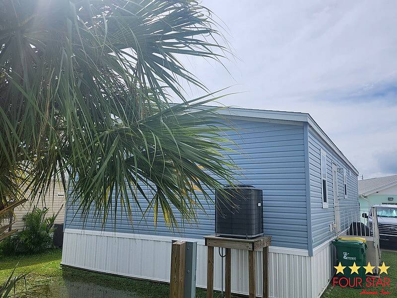 200 S Banana River Dr, Merritt Island FL – photo 5