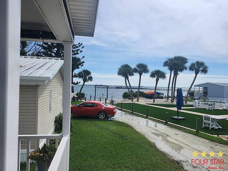 200 S Banana River Dr, Merritt Island FL – photo 8