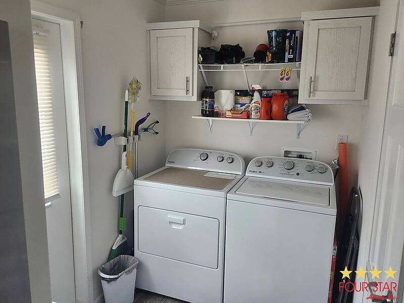 200 S Banana River Dr, Merritt Island FL – photo 17