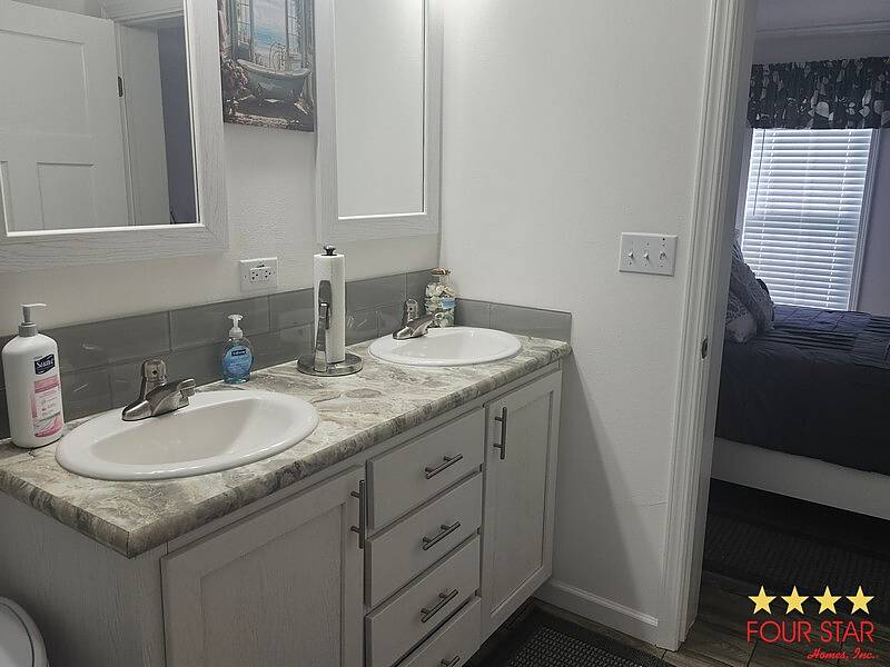 200 S Banana River Dr, Merritt Island FL – photo 22