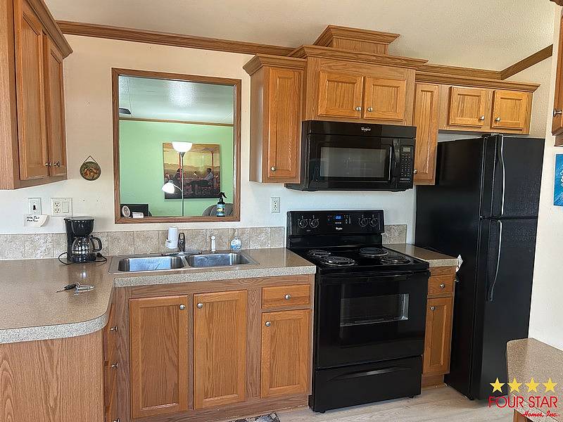 37281 Allan Ct, Avon Park FL – photo 2
