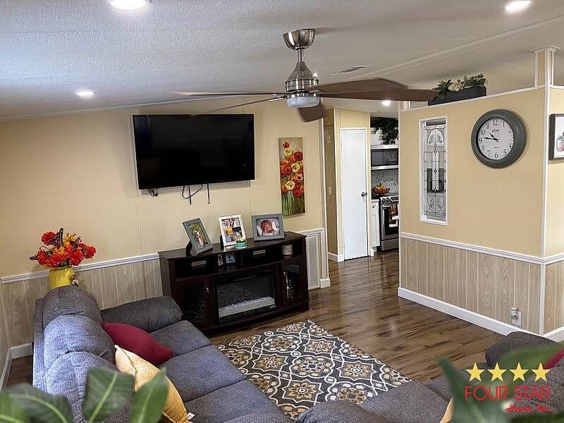 2372 Sandlewood Lane, Orange City FL – photo 8